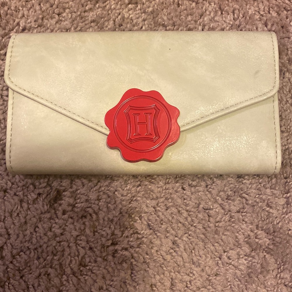 harry potter hogwarts letter wallet